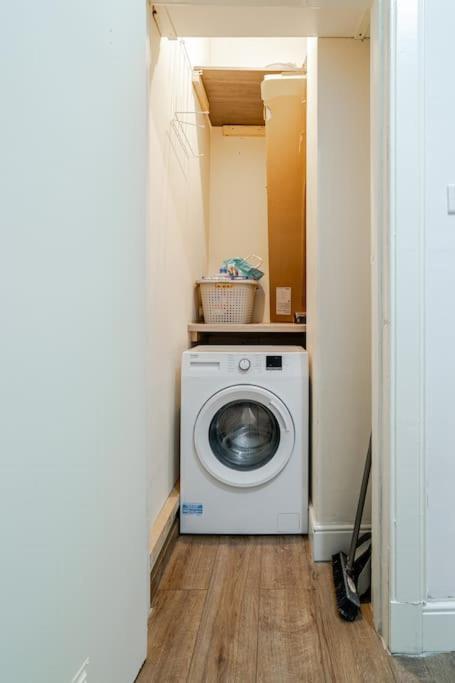 דירות גלאזגו Stunning Ground Floor Flat In Southside. מראה חיצוני תמונה